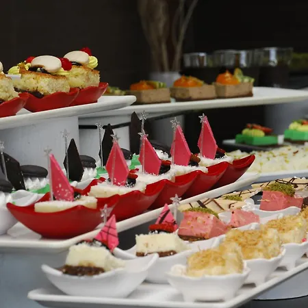 Otel White Gold & 5*