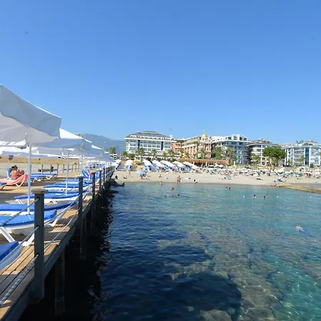 Otel White Gold & 5*