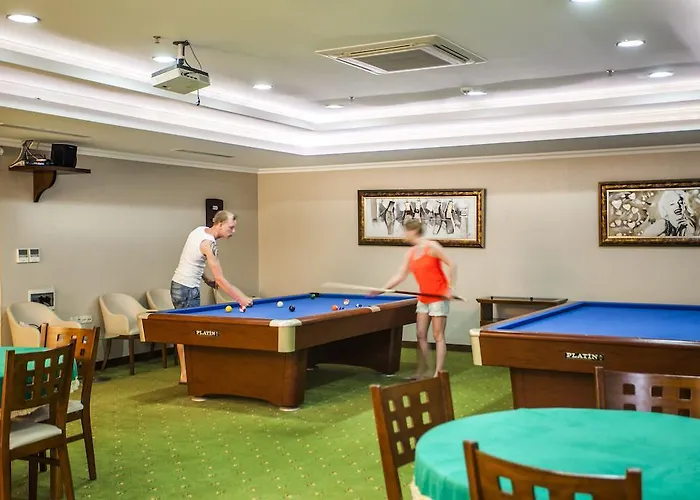 White Gold & Szálloda